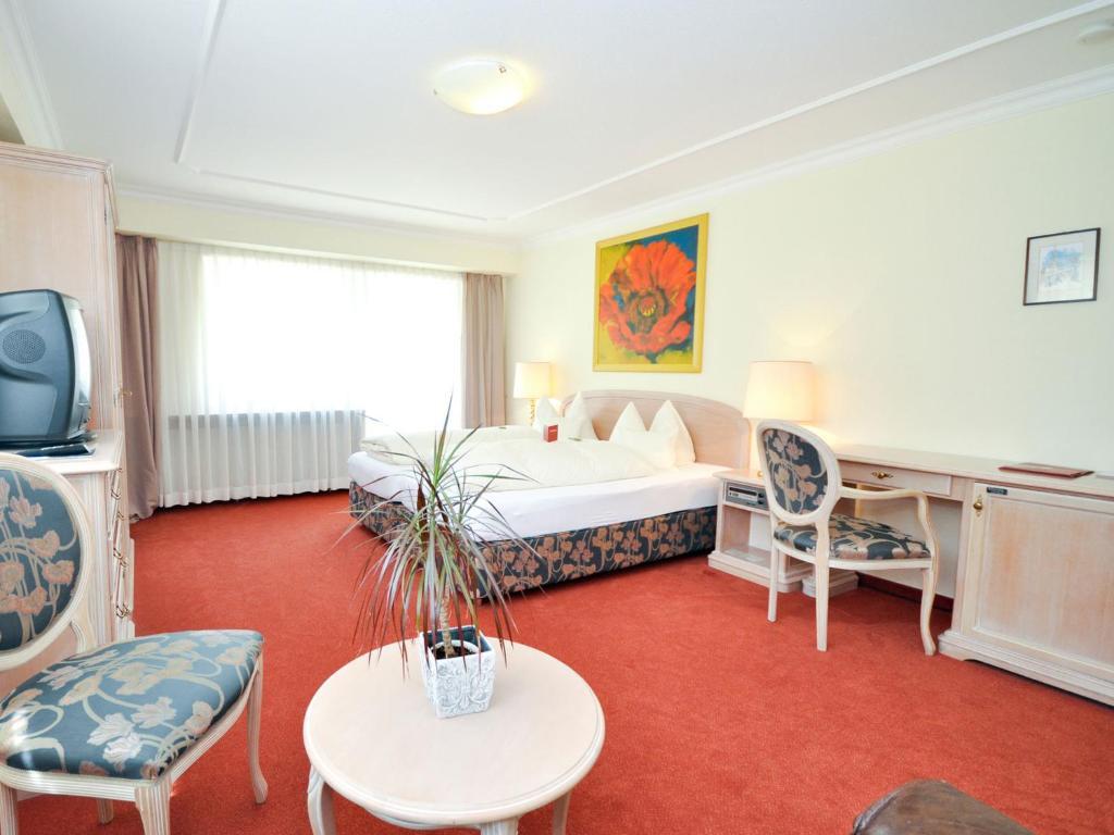 Hotel Quellenhof Bad Wiessee Room photo