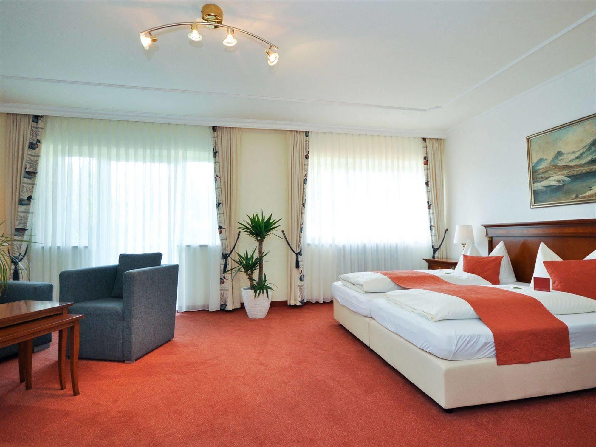 Hotel Quellenhof Bad Wiessee Exterior photo